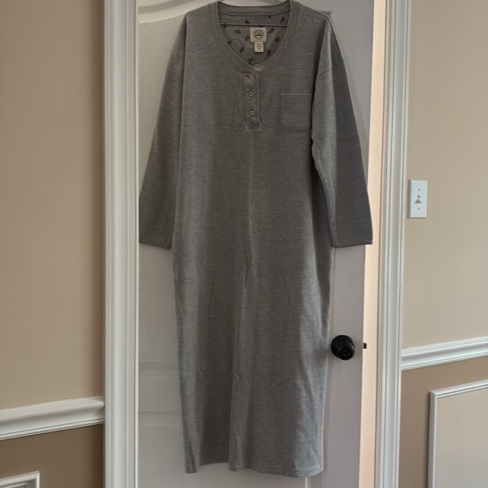 VINTAGE Victoria’s Secret Country Maxi Gray Nightgown - Picture 5 of 11